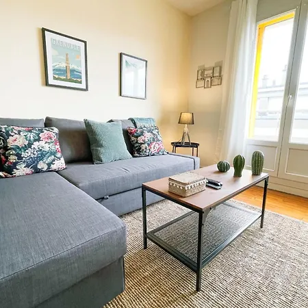 #gf The Beret Next To The Train Station Et Gem Apartment