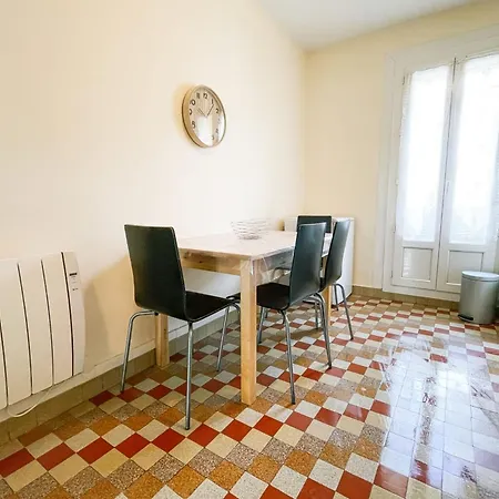 #gf The Beret Next To The Train Station Et Gem