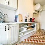 #gf The Beret Next To The Train Station Et Gem Appartement