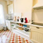 Appartement #gf The Beret Next To The Train Station Et Gem Grenoble