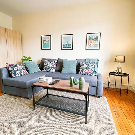 #gf The Beret Next To The Train Station Et Gem Appartement *