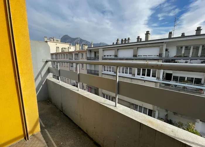 #gf The Beret Next To The Train Station Et Gem Appartement Grenoble